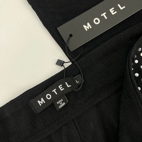 Motel Rocks Black Fit & Flare Rhinestone Waist Pants Size Large NWT - Picture 5 of 10